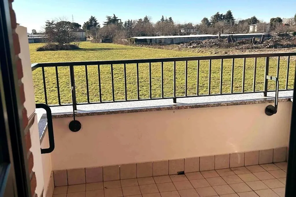 App. 27-Parcheggio PrivatoAccogliente Monolocale Lägenhet Monza
